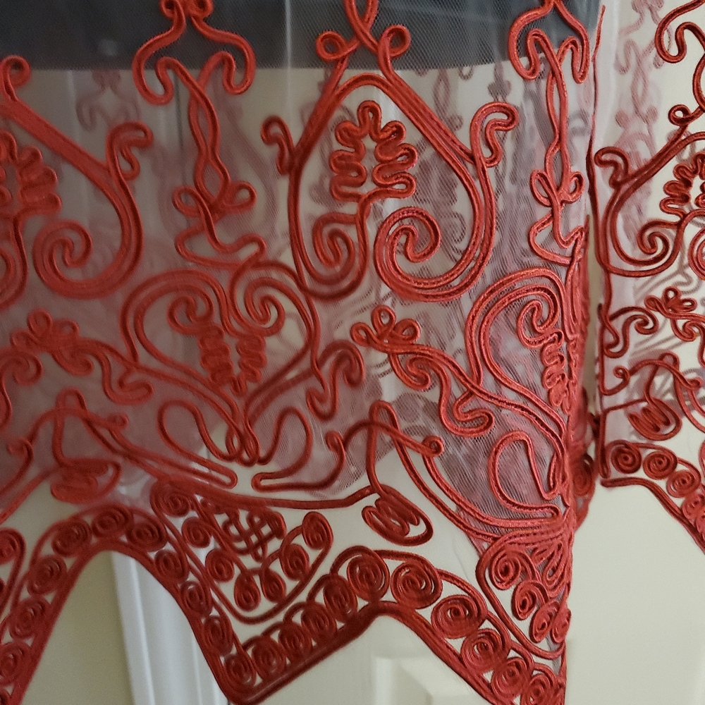 Couture Sheer Embroidered Red/White Triangular Sleeve Hem Finish Top Blouse - Picture 6 of 9
